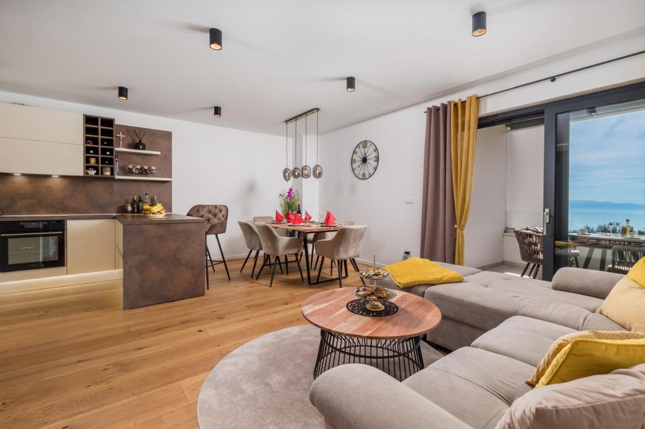 Apartment Top View With Balcony And Private Parking Rijeka Buitenkant foto